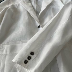 White linen deconstructed blazer, ladies large. Immaculate.